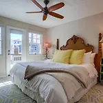 Stunning Beach Home - Steps To The Bay,Beach, &Boardwalk W Grill & Patios